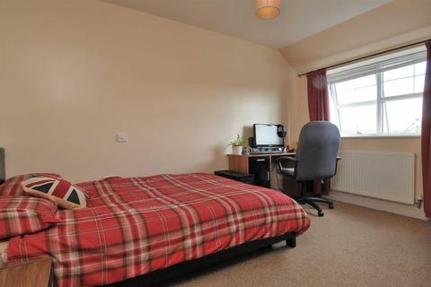 3 bedroom detached house to rent, Franche Road, Wolverley, Kidderminster