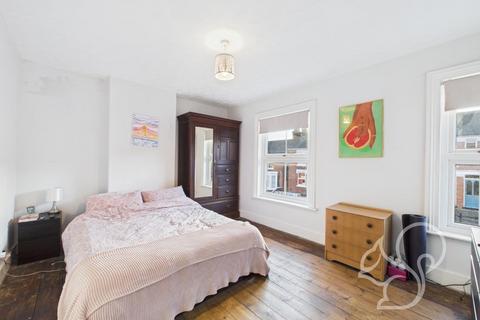 3 bedroom semi-detached house for sale, Scarletts Road, Colchester