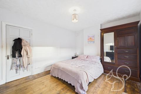 3 bedroom semi-detached house for sale, Scarletts Road, Colchester