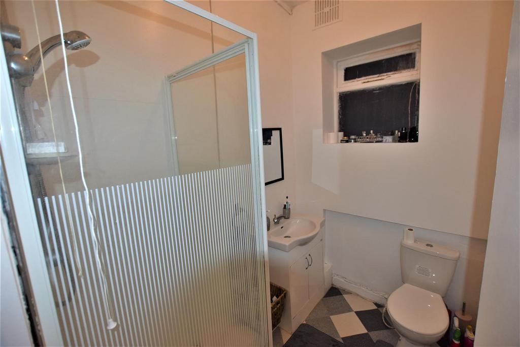 Shower Room.jpg