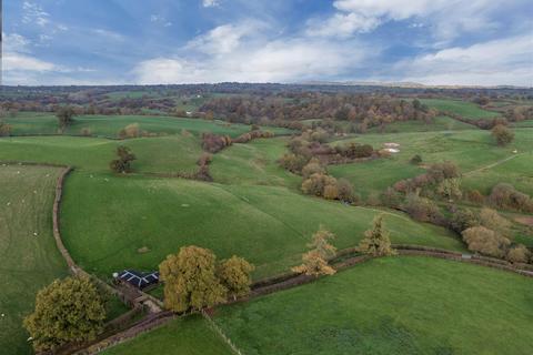 Land for sale, Land and stables at Lower Wych, Malpas, Wrexham. SY14 7JU