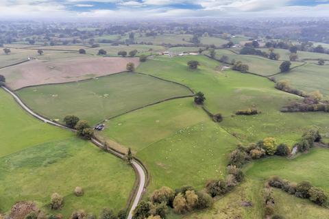 Land for sale, Land and stables at Lower Wych, Malpas, Wrexham. SY14 7JU