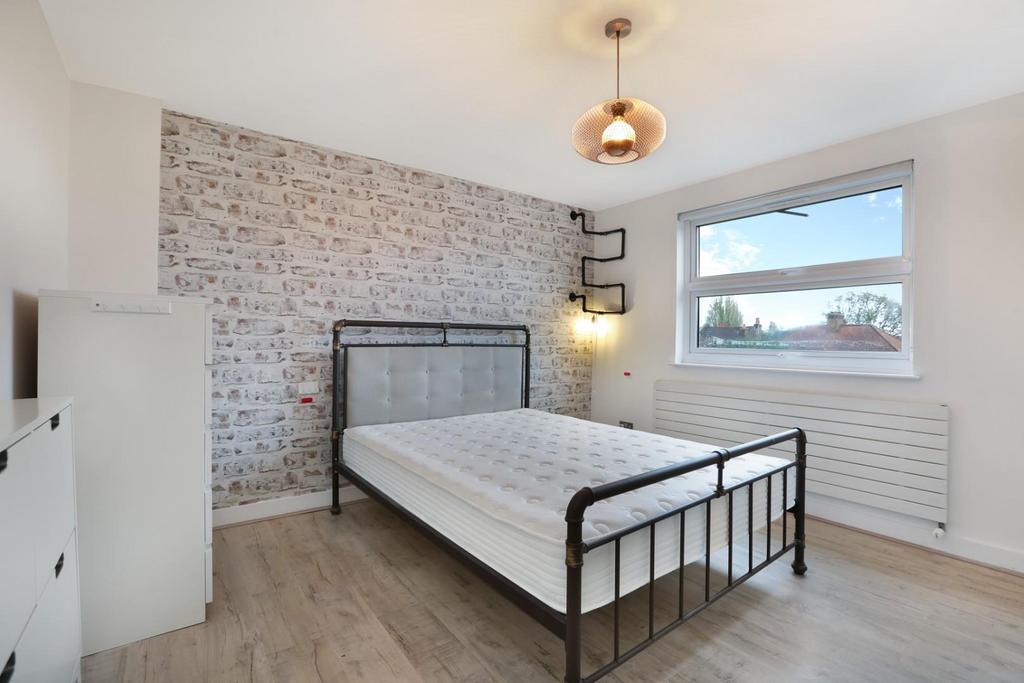 ACH 7202.jpg