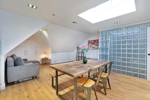 undefined, Woolstone Road, London