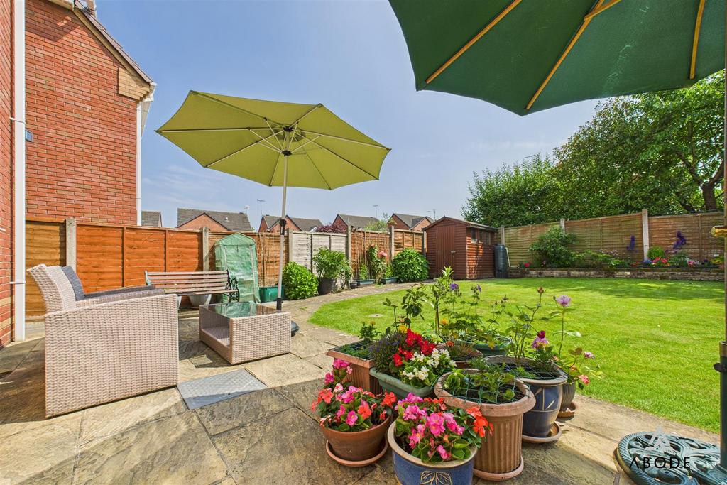 CAM03473 G0-PR0383-STILL011.jpg