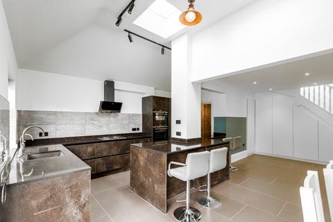 5 bedroom detached house for sale, Oakington Avenue, Little Chalfont