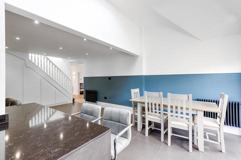 5 bedroom detached house for sale, Oakington Avenue, Little Chalfont