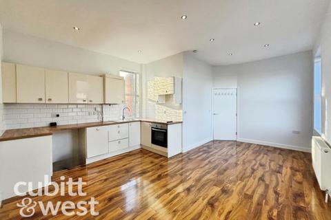 2 bedroom apartment to rent, Station Road Portsmouth PO3