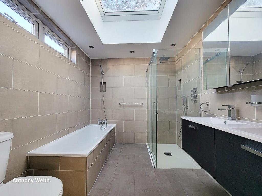 Loft ensuite