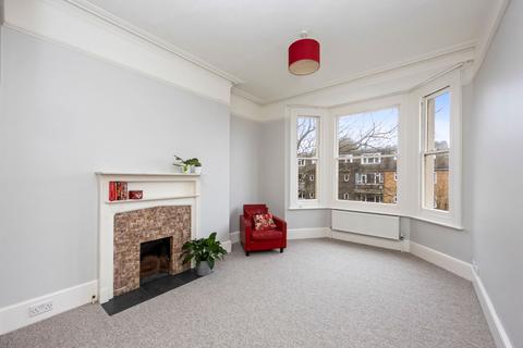 3 bedroom flat for sale, Holland Road, Hove, BN3