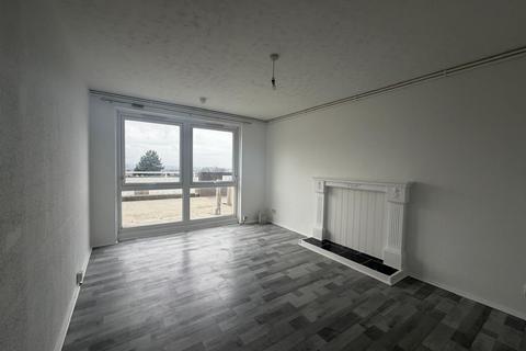 2 bedroom flat to rent - Menlo Gardens, London SE19