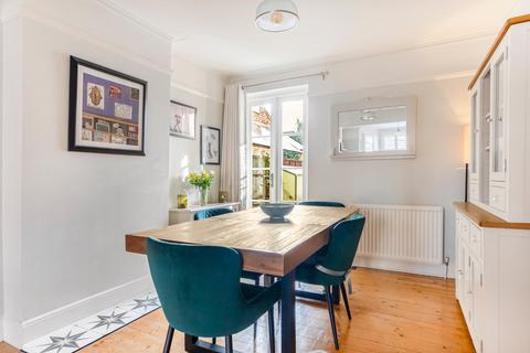 4 bedroom semi-detached house for sale, Carlisle Avenue, Hertfordshire AL3