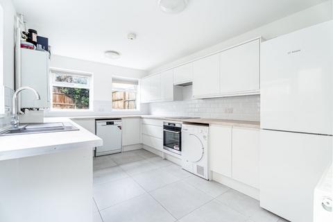 4 bedroom end of terrace house for sale, Victoria Street, Herts AL1