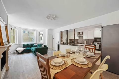 3 bedroom apartment to rent, Penywern Rd, London, SW5