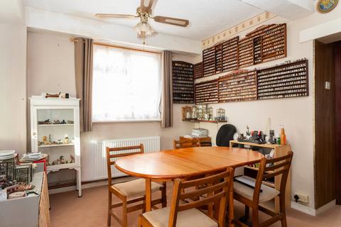 3 bedroom detached house for sale, Burmarsh Road, Hythe, CT21
