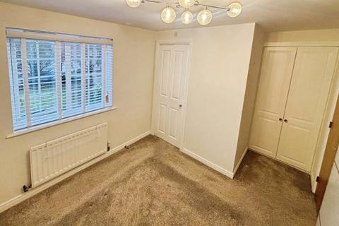 2 bedroom house to rent, Rogerson Road, Fradley, WS13 8PE