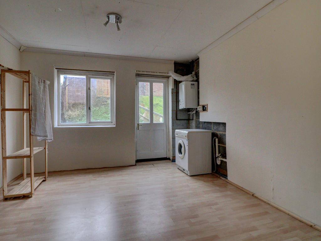 Garage Room.jpg