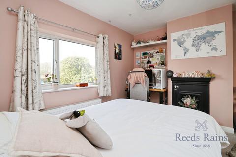 3 bedroom semi-detached house for sale, St. Leonards Avenue, Selby YO8
