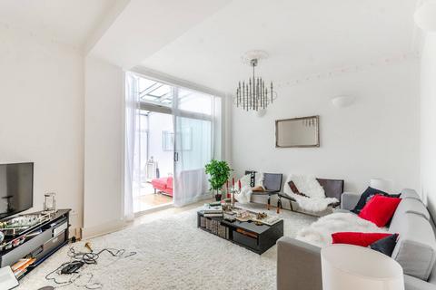 1 bedroom flat to rent, Princes Gate, South Kensington, London, SW7