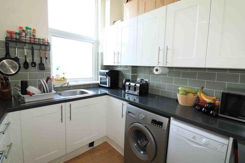 2 bedroom flat to rent, Sydenham Road, Sydenham