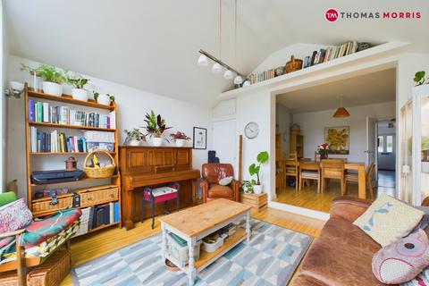 4 bedroom end of terrace house for sale, Mill Hill Road, St. Neots PE19