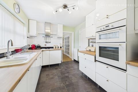3 bedroom detached house for sale, Capulet Close, St. Neots PE19