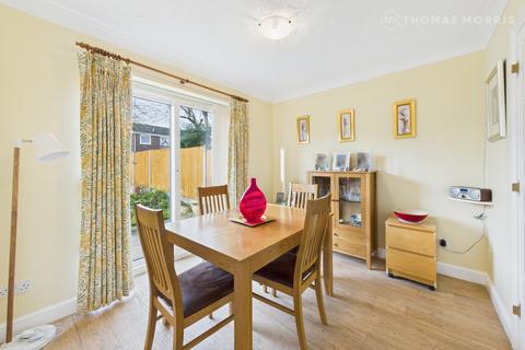 3 bedroom detached house for sale, Capulet Close, St. Neots PE19