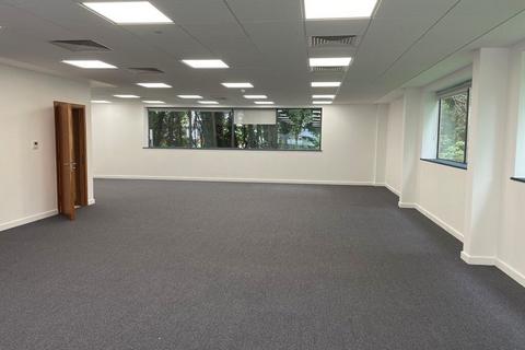Office to rent, The Courtyard Wooburn Green HP10 0DG