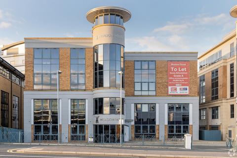 Office to rent, 24 E Bridge St Belfast BT1 3NR
