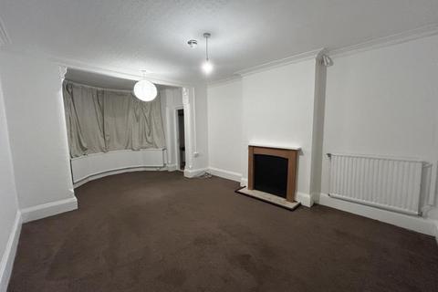 Studio to rent, Kentwood Hill,  Tilehurst,  RG31