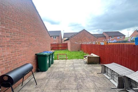 3 bedroom end of terrace house to rent, Dragoon Road, Coventry CV3