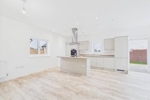 3 bedroom detached bungalow for sale, Penycoed, Llangain, SA33