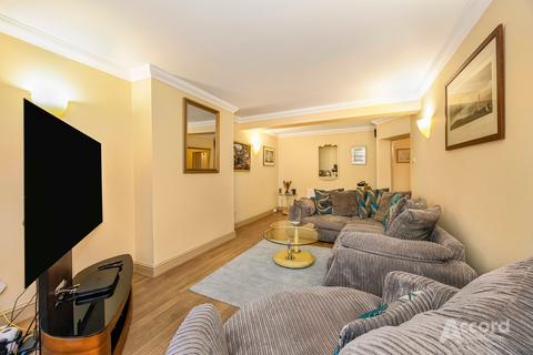 2 bedroom semi-detached house for sale, Birch Road, Romford, RM7