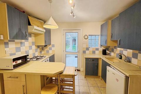4 bedroom semi-detached house for sale, Westfield Avenue, Leicestershire LE18