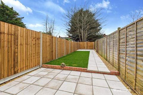 3 bedroom terraced house to rent, Sherwood Street, Reading, Berkshire, RG30