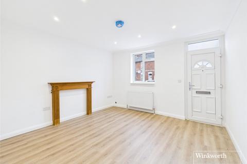3 bedroom terraced house to rent, Sherwood Street, Reading, Berkshire, RG30