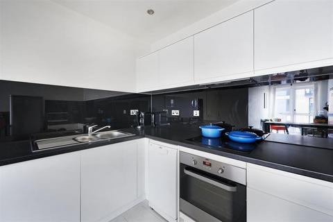 1 bedroom apartment for sale, Hampden Road, London N8