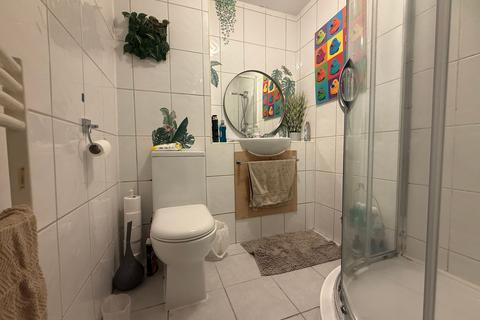 1 bedroom flat for sale, Hatton Grove, West Drayton, UB7