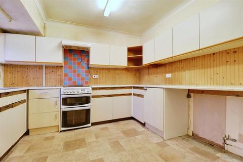 2 bedroom detached bungalow for sale, Hall Drive, Alsager