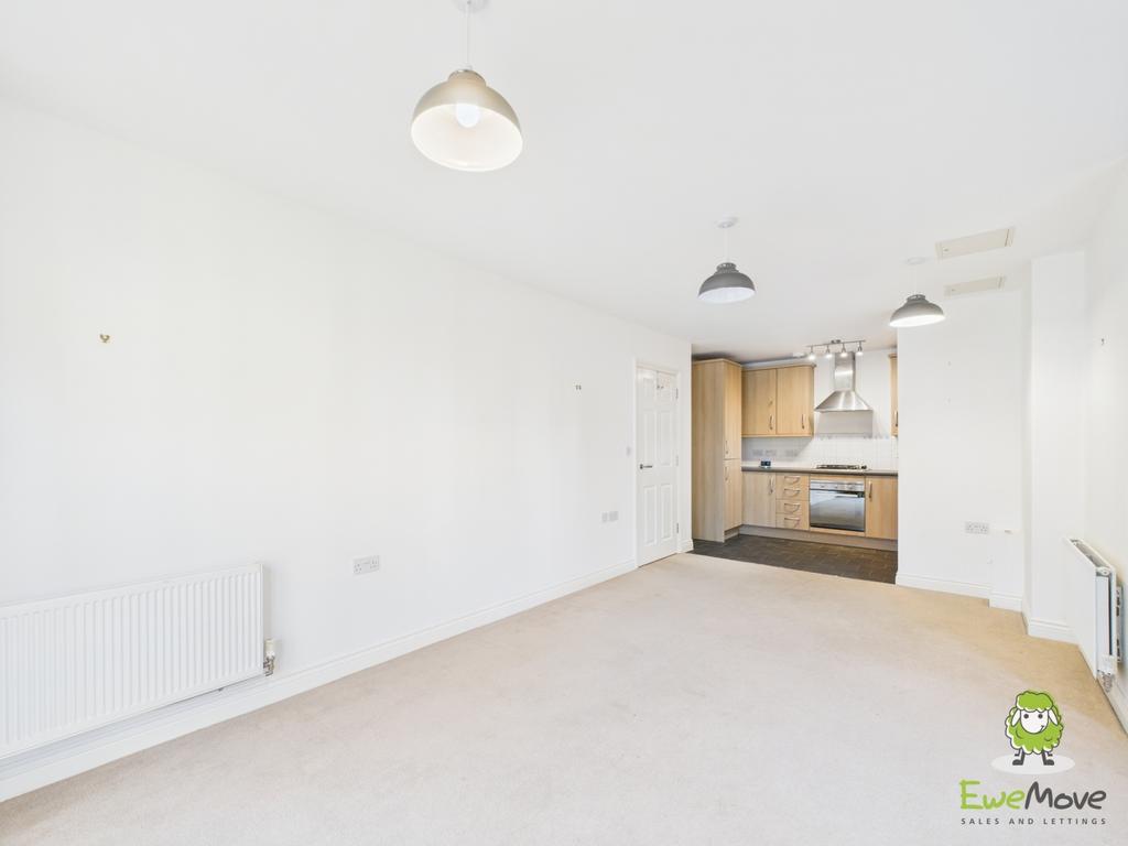 Ewe Move Estate Agents Basingstoke - 45 Bedstone Ro