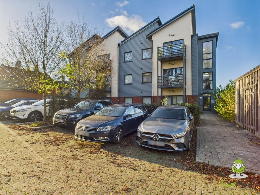 Ewe Move Estate Agents Basingstoke - 45 Bedstone Ro