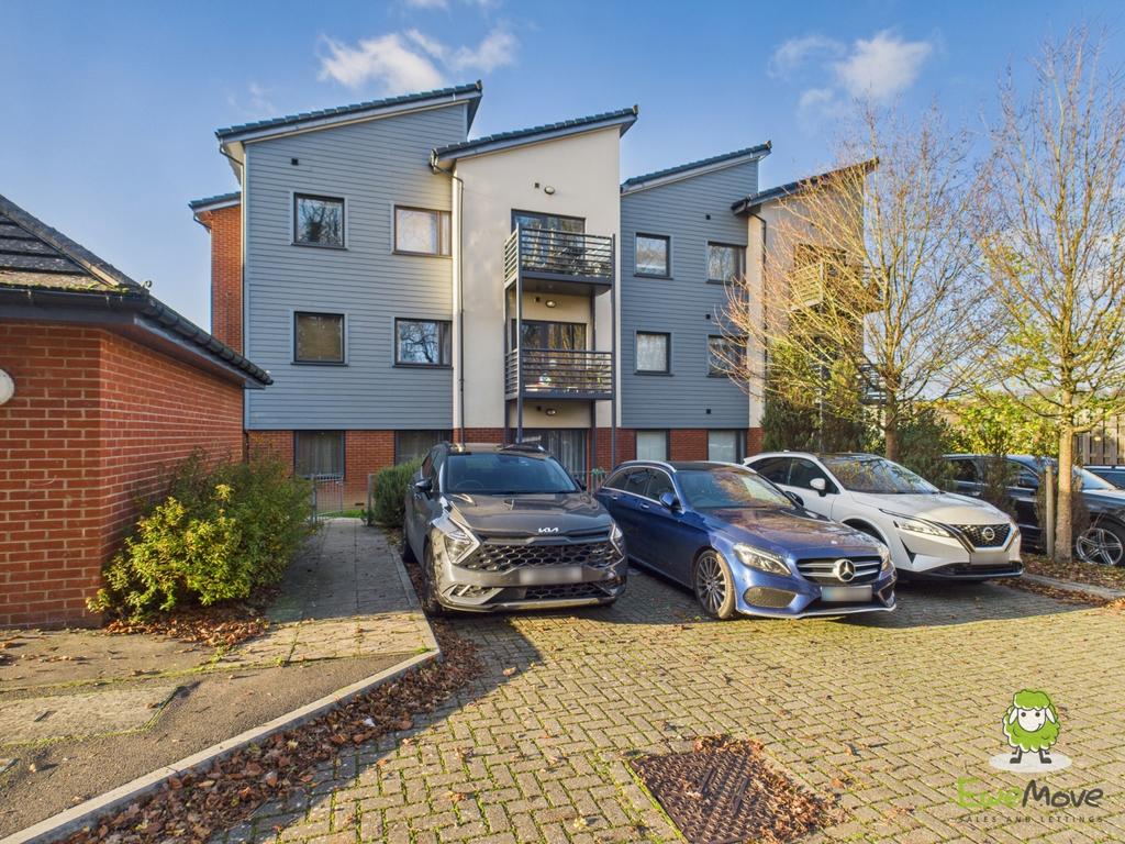 Ewe Move Estate Agents Basingstoke - 45 Bedstone Ro