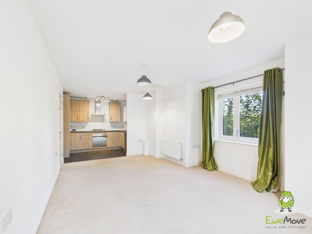 Ewe Move Estate Agents Basingstoke - 45 Bedstone Ro