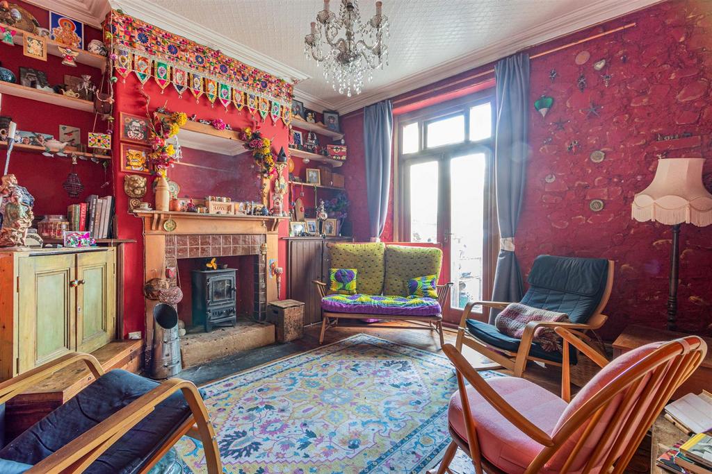 Romilly Crescent 31-12.jpg