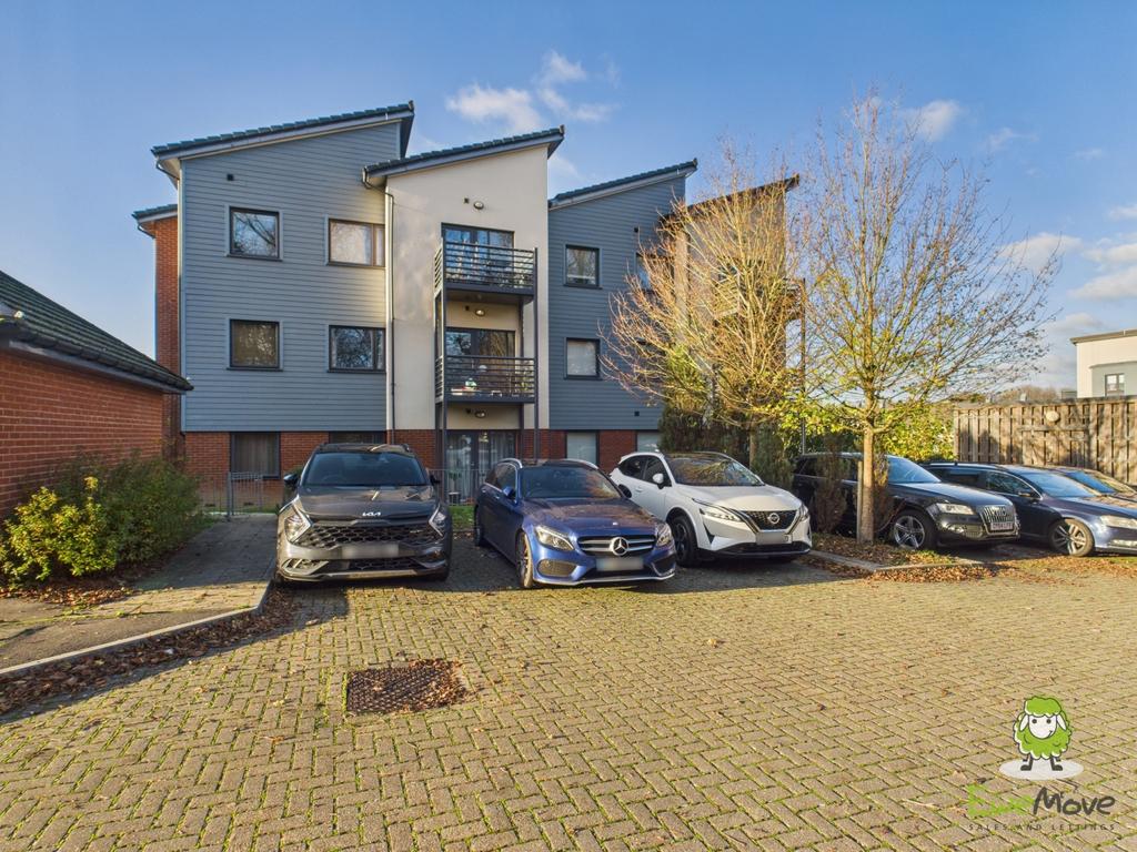 Ewe Move Estate Agents Basingstoke - 45 Bedstone Ro