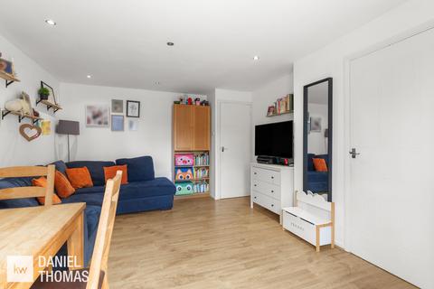 2 bedroom apartment for sale, Osprey Road, Waltham Abbey, EN9