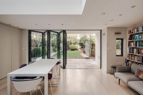undefined, Buckingham Road III, London N1