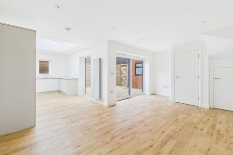 undefined, Northcourt Mansions, 1a King Street, Worthing, BN14 7FL