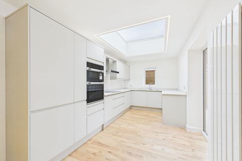 undefined, Northcourt Mansions, 1a King Street, Worthing, BN14 7FL