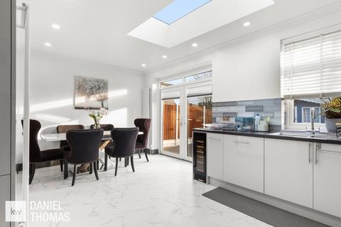 undefined, Poplar Shaw, Waltham Abbey, EN9